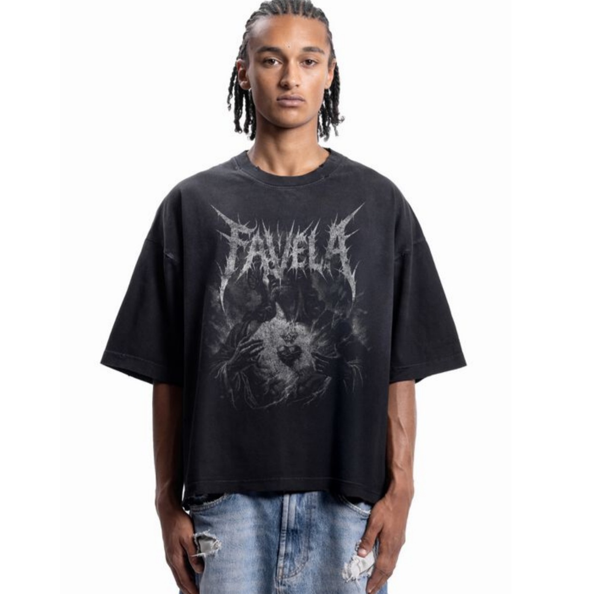 Sacred Heart Metal Font Street - Streetwear Brand Font recension och pris